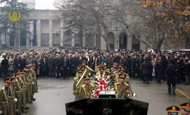 مراسم تشییع جنازه رئیس شورای عالی صلح افغانستان در کابل برگزار شد